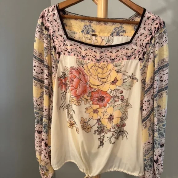 Free People Top, Size L - Picture 2 of 2